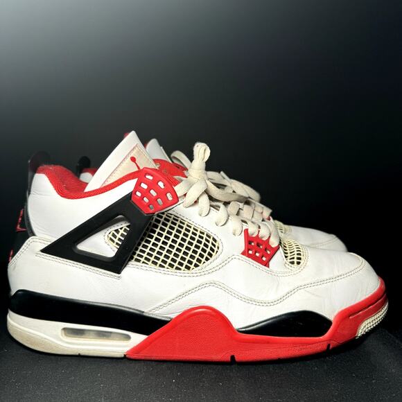 Size 10.5 - Nike Air Jordan 4 Retro OG Fire Red 2020 Men's Shoes - Picture 1 of 10